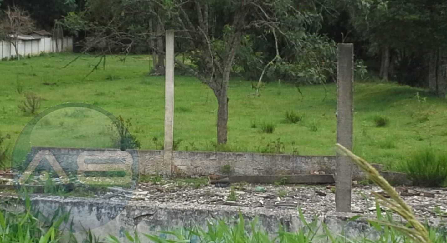 Terreno em Fazenda Rio Grande  Investimento com Potencial de V...