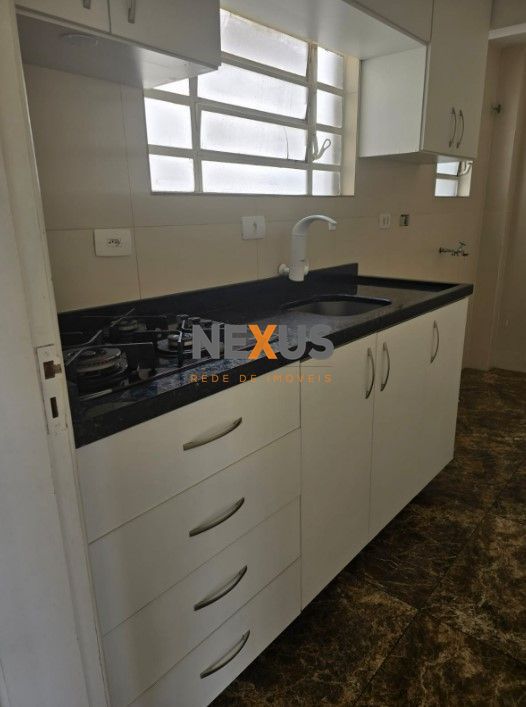Apartamento de 59m² Semimobiliado com 3 Quartos e Garagem Cobe...