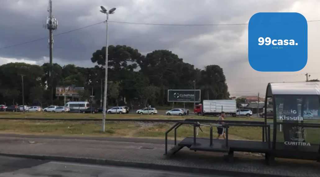 Terreno ZR4 de Esquina no Cajuru  Oportunidade de Investimento...