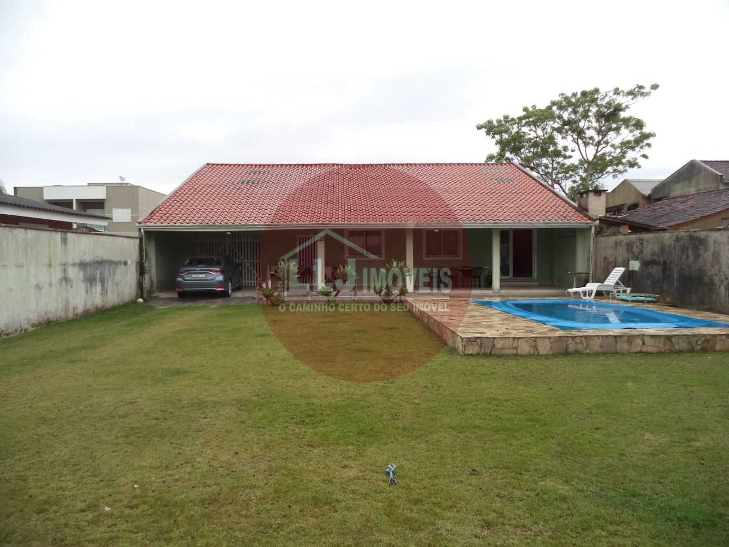 Casa na Praia de Guaratuba, Balneário Brejatuba, 4 Quartos, Piscina e Área Gourmet