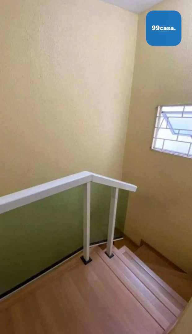 Sobrado com 3 dormitórios à venda, 111 m  por R  490.000,00 - ...