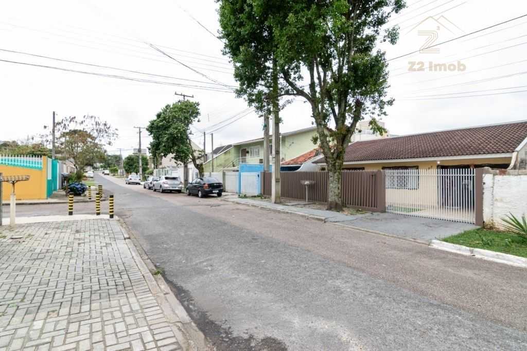 Casa à Venda no Uberaba  3 Dormitórios, Suíte e Terreno Amplo