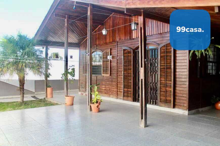 Casa Ampla e Diferenciada à Venda, Conforto e Espaço no Local ...