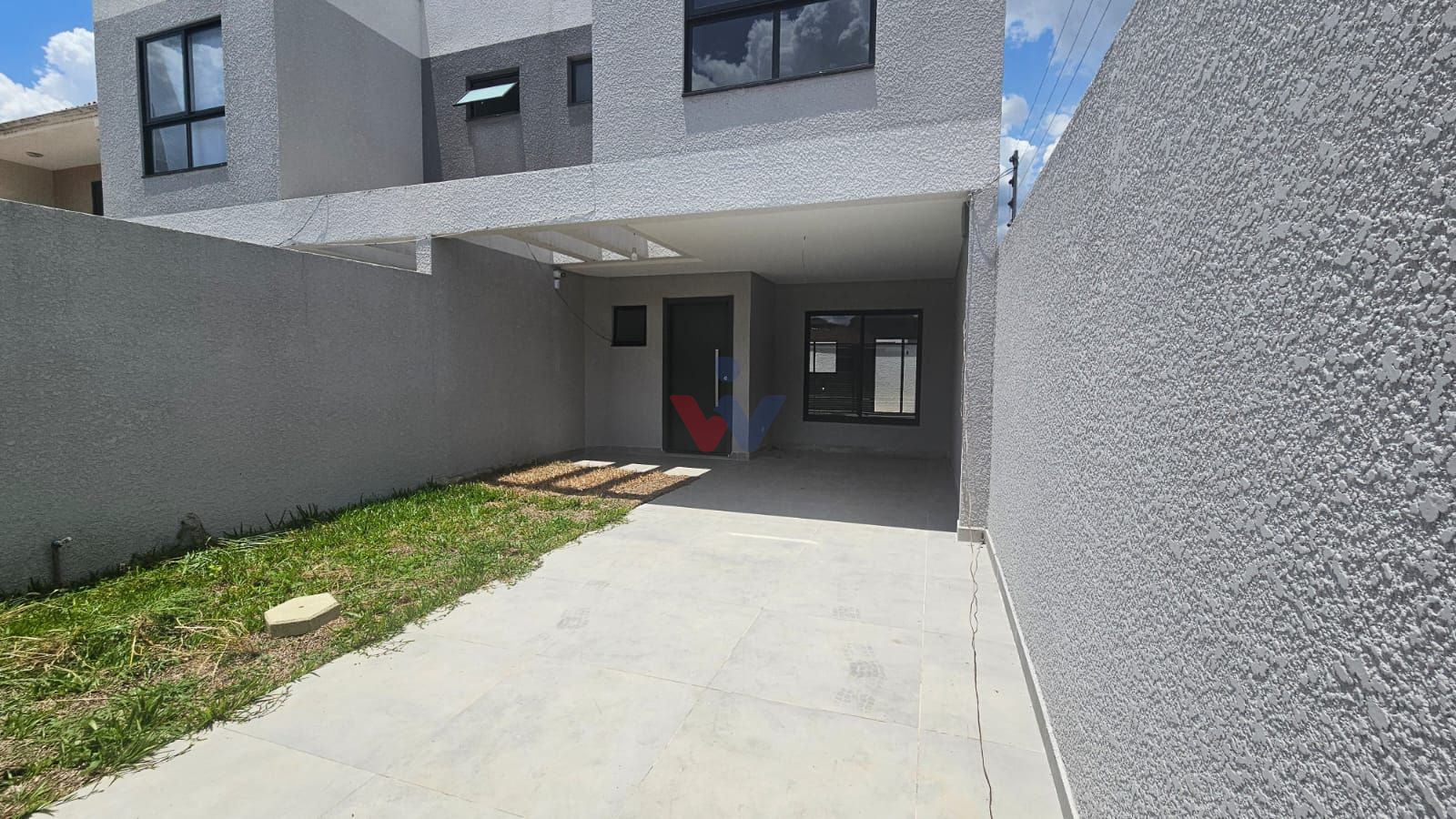 Lindo Sobrado à Venda no Boqueirão  Conforto e Localização Pri...