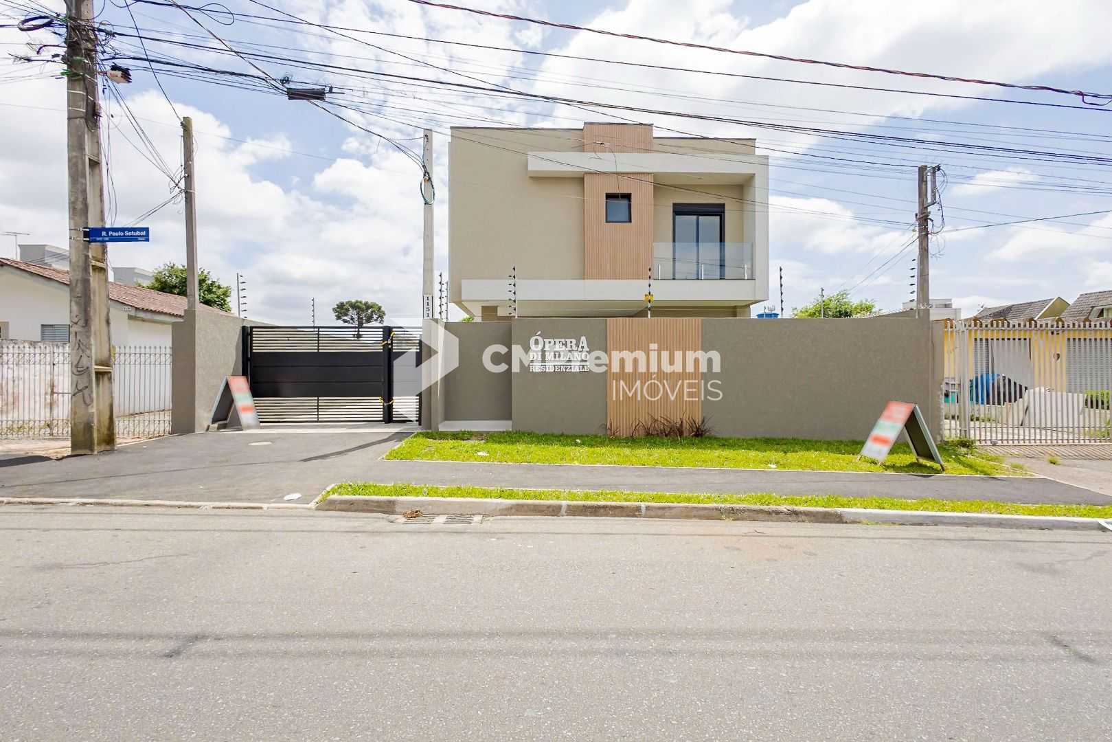 Sobrado Duplex com Suíte, Churrasqueira e Localização Privileg...