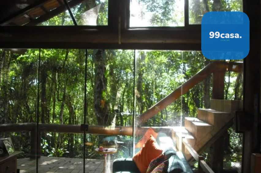 Casa de Alto Padrão em Condomínio Fechado  Quatro Barras PR