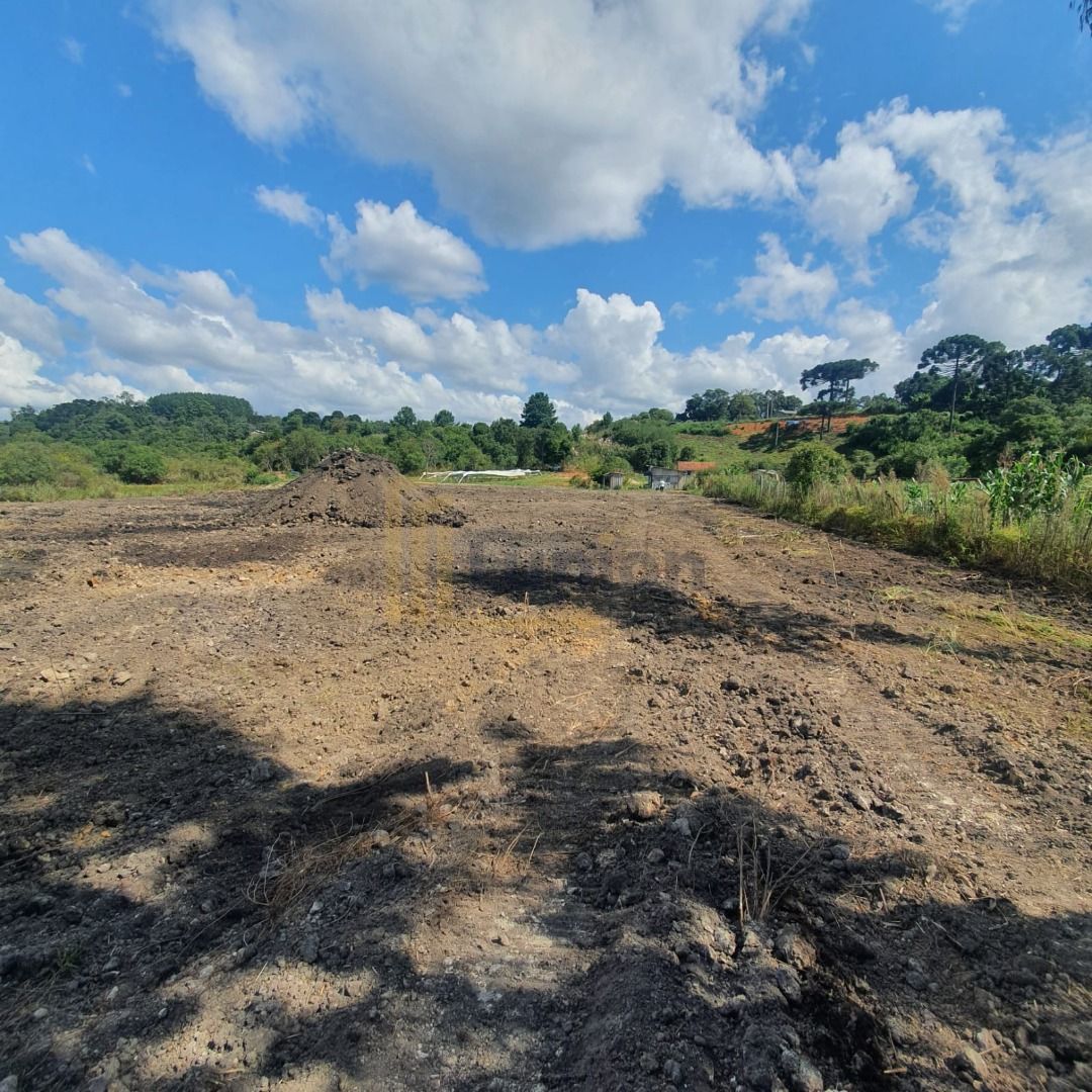 Chácara em Fazenda Rio Grande PR  7.900 m  com rio, rancho e á...