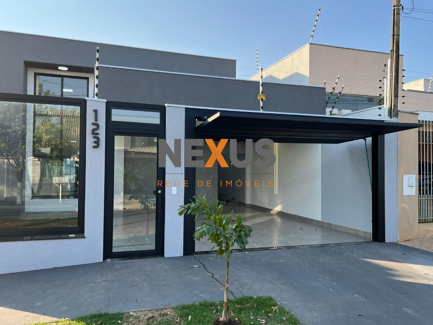 Casa de Alto Padrão no Jardim Oriental em Maringá 3 Dormitóri...