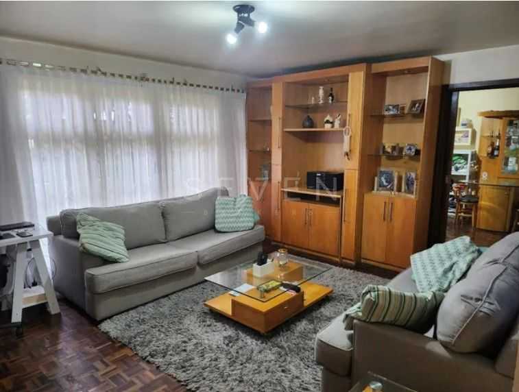 Linda Casa de 300m  com Edícula e Salão de Festas  Excelente L...