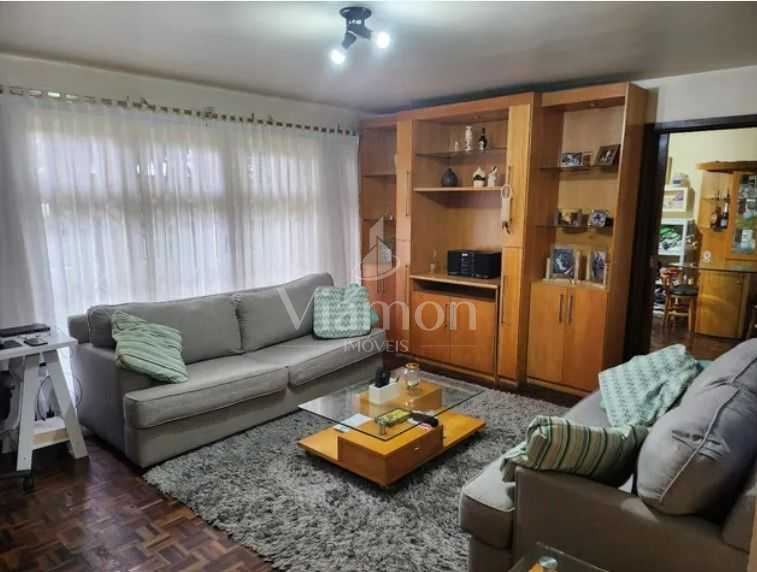 Linda Casa de 300m  com Edícula e Salão de Festas  Excelente L...