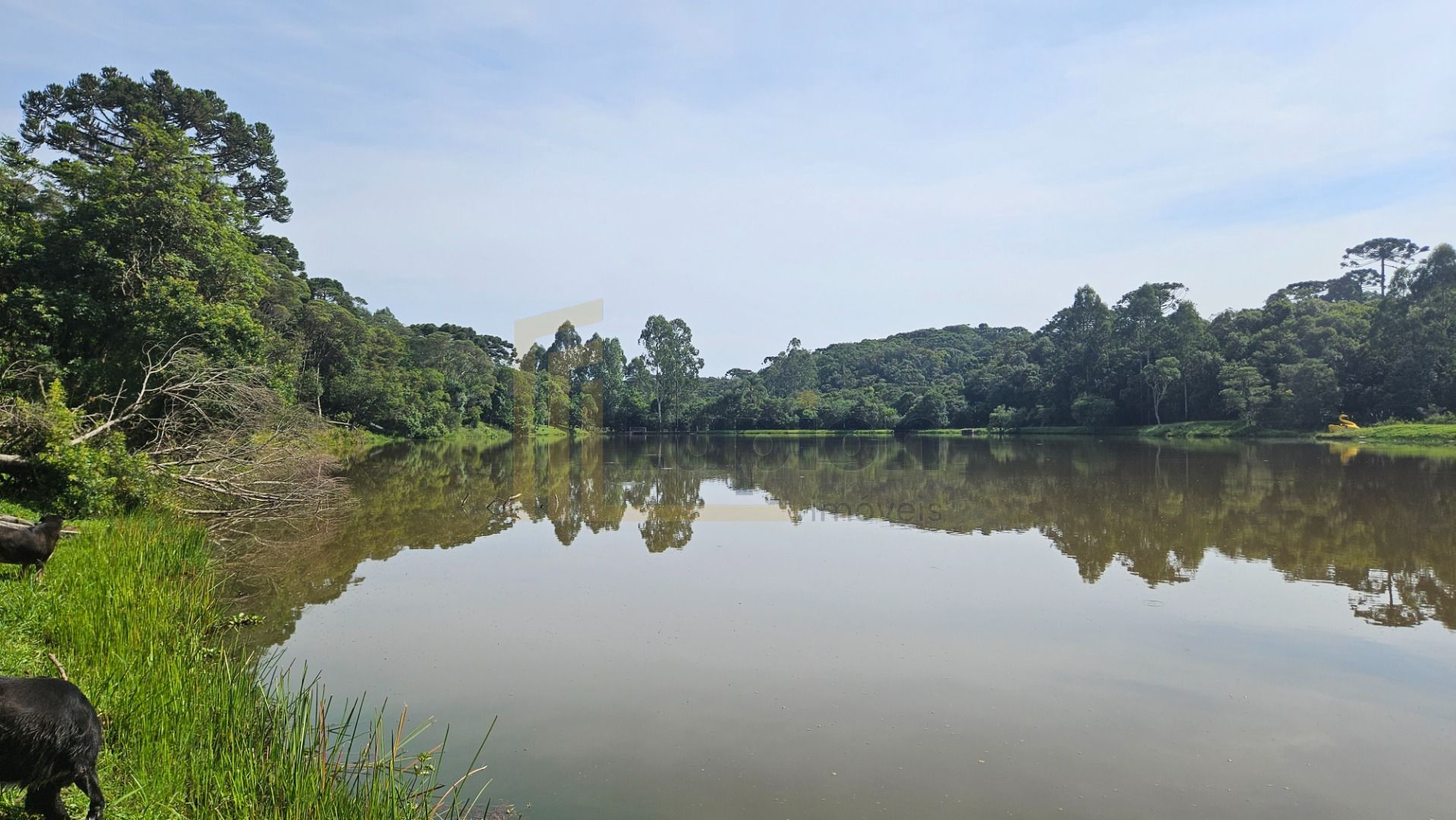 Chácara com Restaurante, Lago e Estrutura Completa em São José...