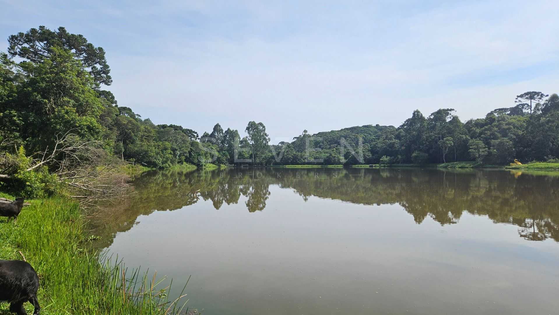Chácara com Restaurante, Lago e Estrutura Completa em São José...