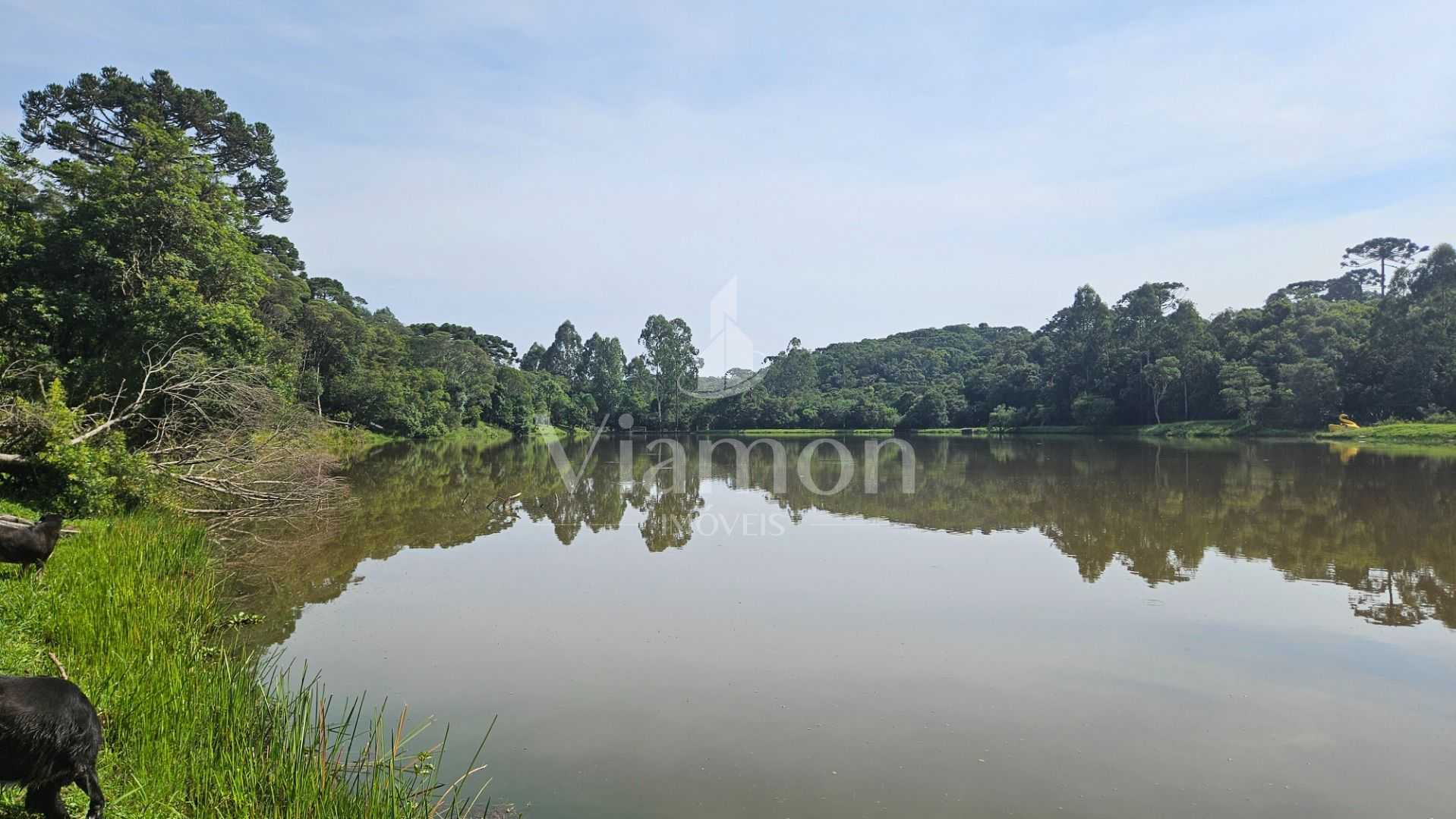Chácara com Restaurante, Lago e Estrutura Completa em São José...