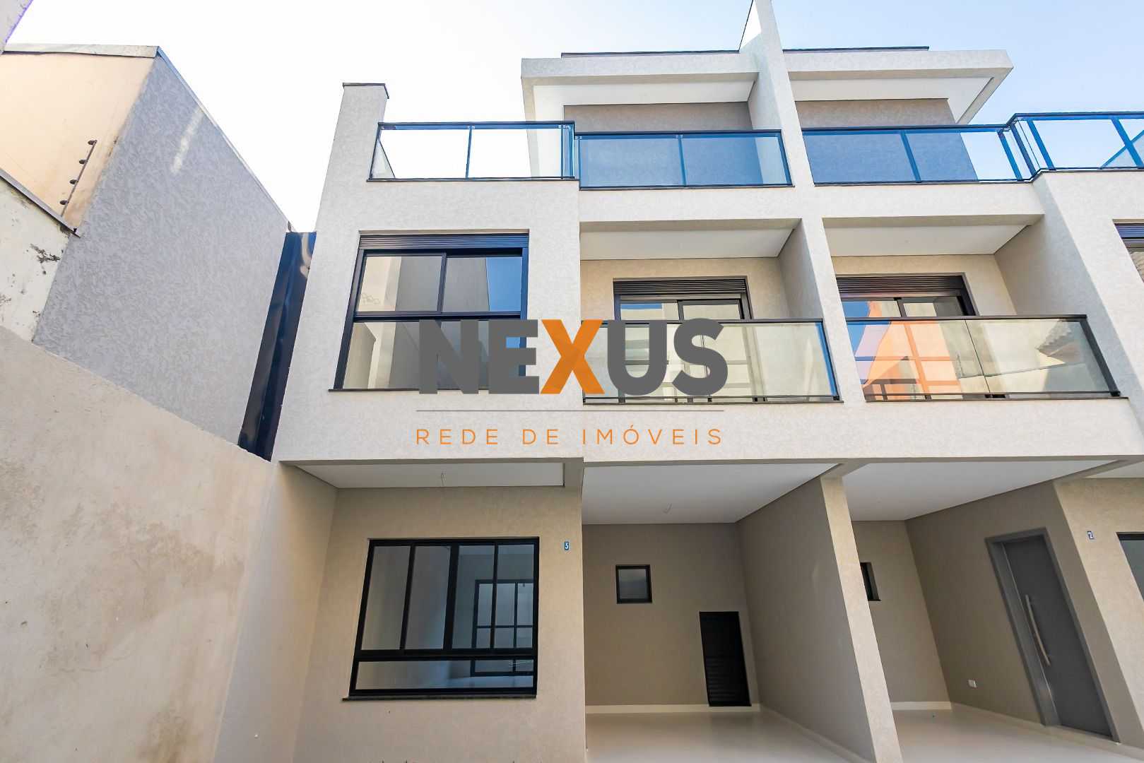 3 Unidades Residenciais Modernas com Terraço e Garagem em Loca...