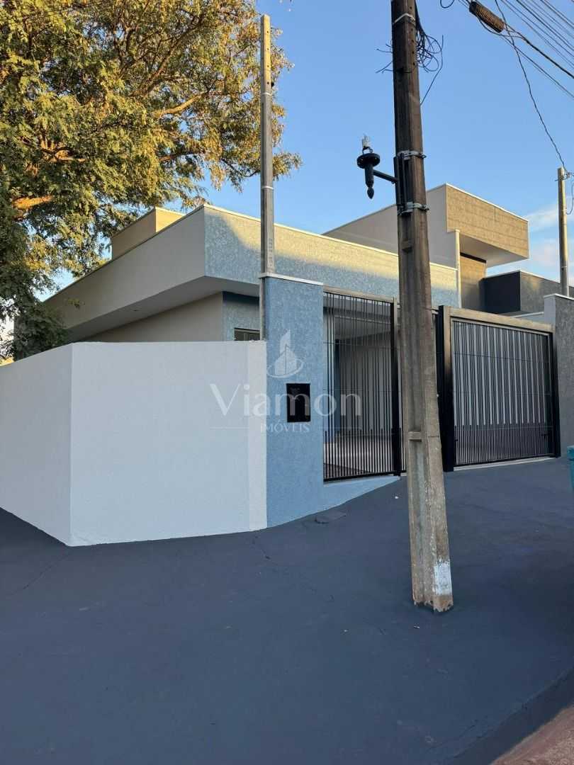 Casa à Venda no Jardim Tropical - 2 Dormitórios, Garagem e Loc...