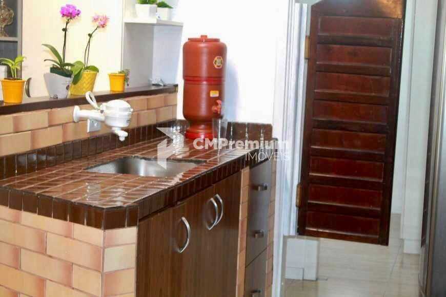 Casa Ampla e Diferenciada à Venda, Conforto e Espaço no Local ...