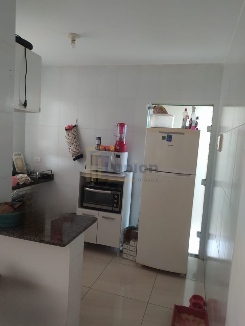 Casa à Venda no Gralha Azul, Fazenda Rio Grande  Conforto, Esp...