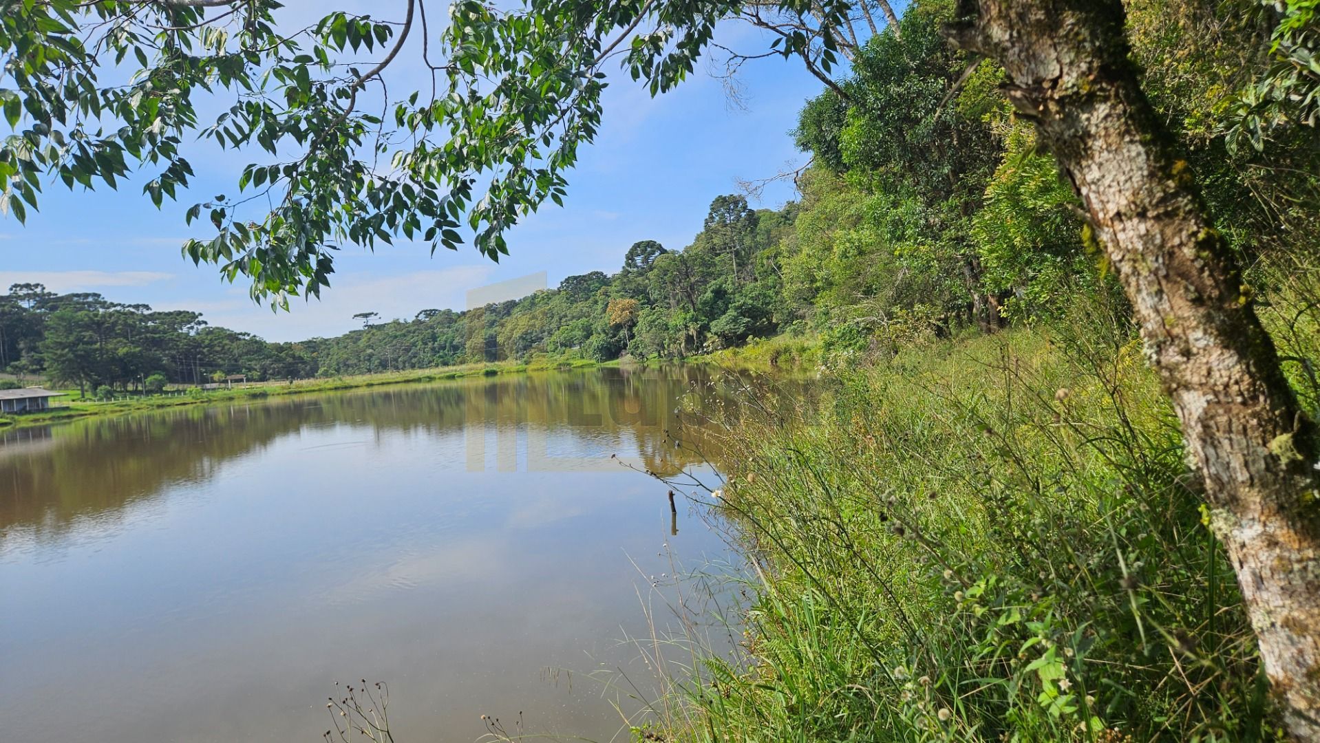 Chácara com Restaurante, Lago e Estrutura Completa em São José...