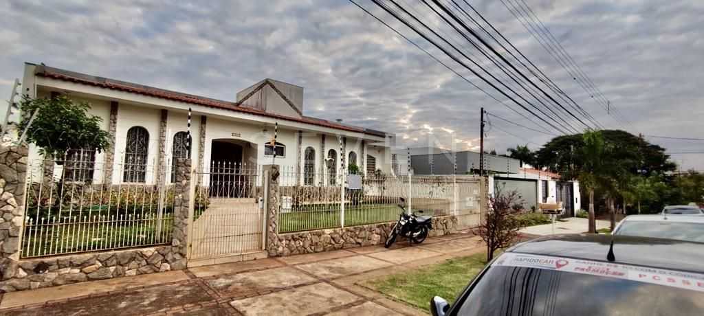 Espetacular Casa de 440m  com 4 Suítes em Terreno de 640m   Lo...