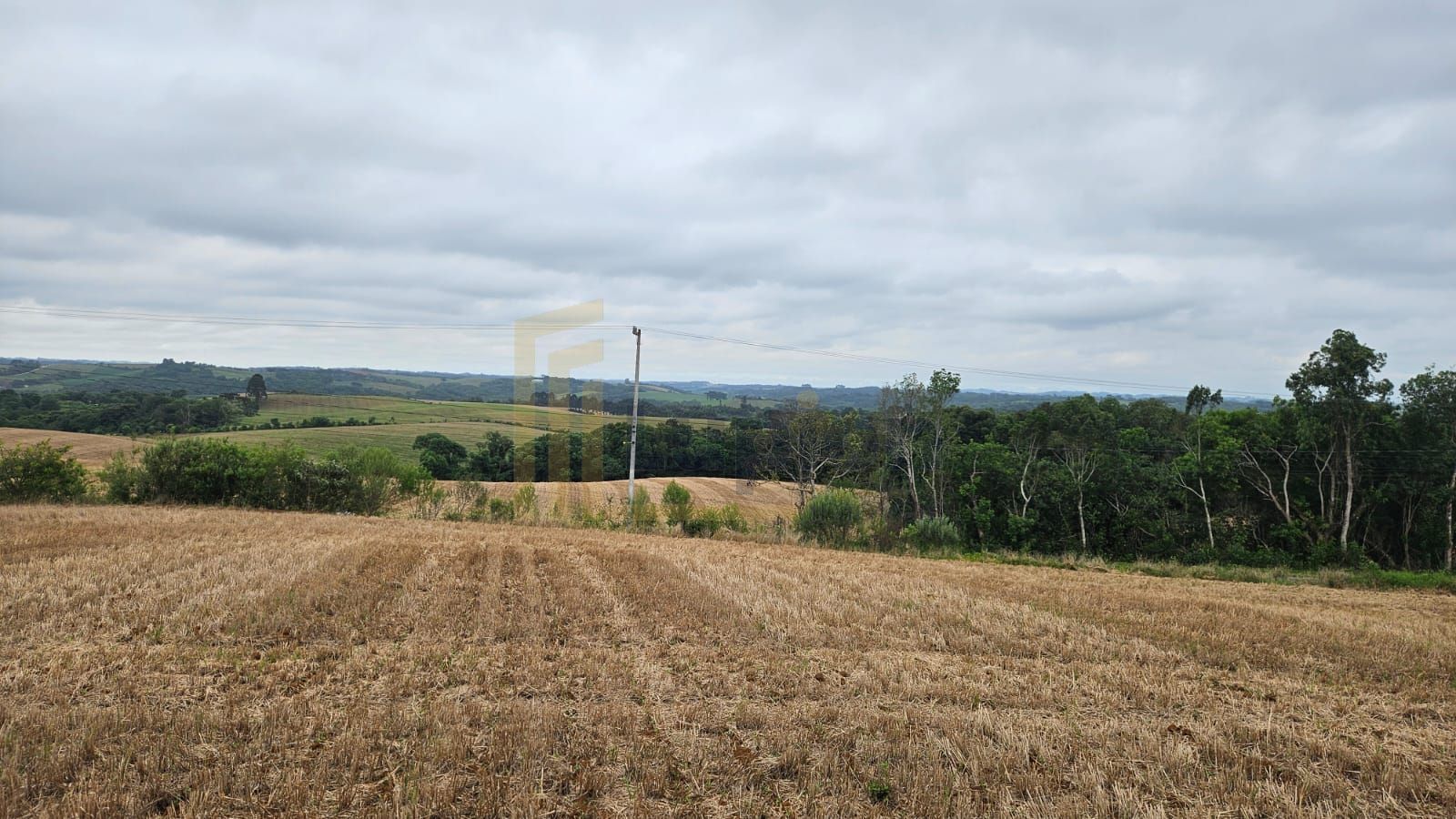 Oportunidade em Araucária  Terreno urbano de 84.700 m  para lo...