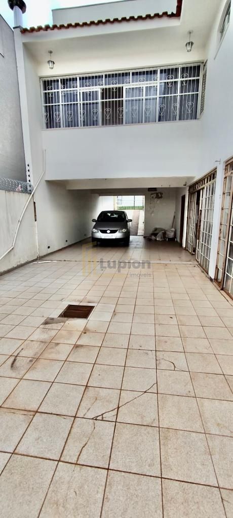 Espetacular Casa de 440m  com 4 Suítes em Terreno de 640m   Lo...