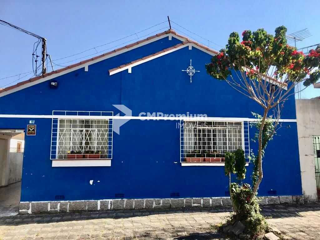 Excelente imóvel com duas casas independentes no Vale do Pinhã...