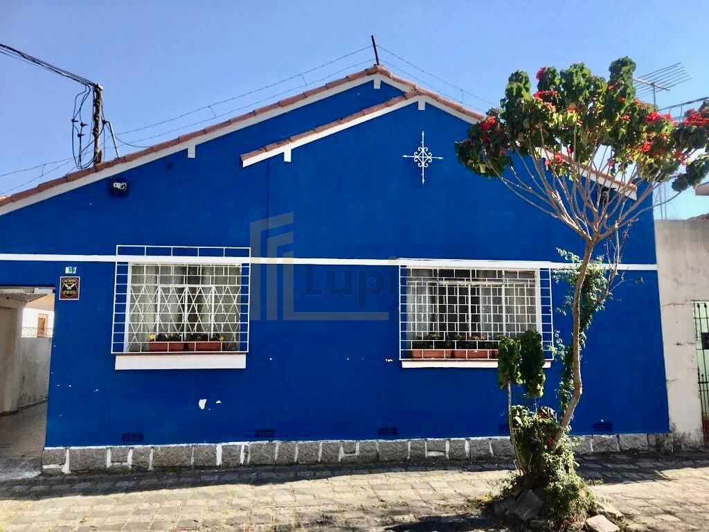 Excelente imóvel com duas casas independentes no Vale do Pinhã...