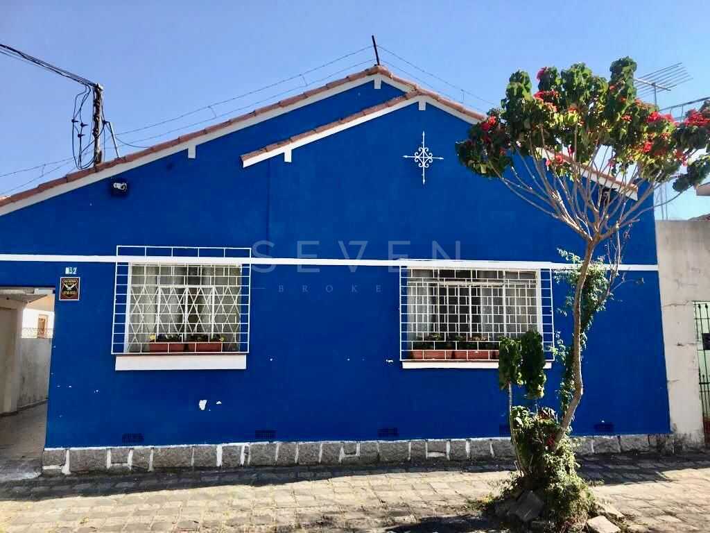 Excelente imóvel com duas casas independentes no Vale do Pinhã...