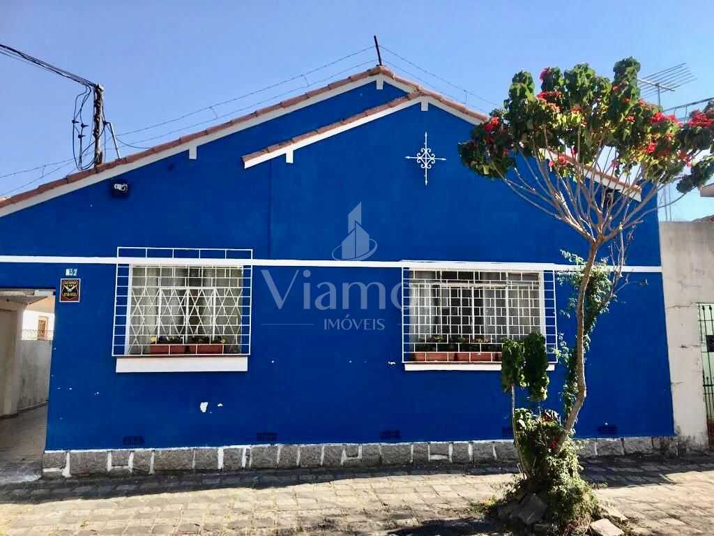 Excelente imóvel com duas casas independentes no Vale do Pinhã...