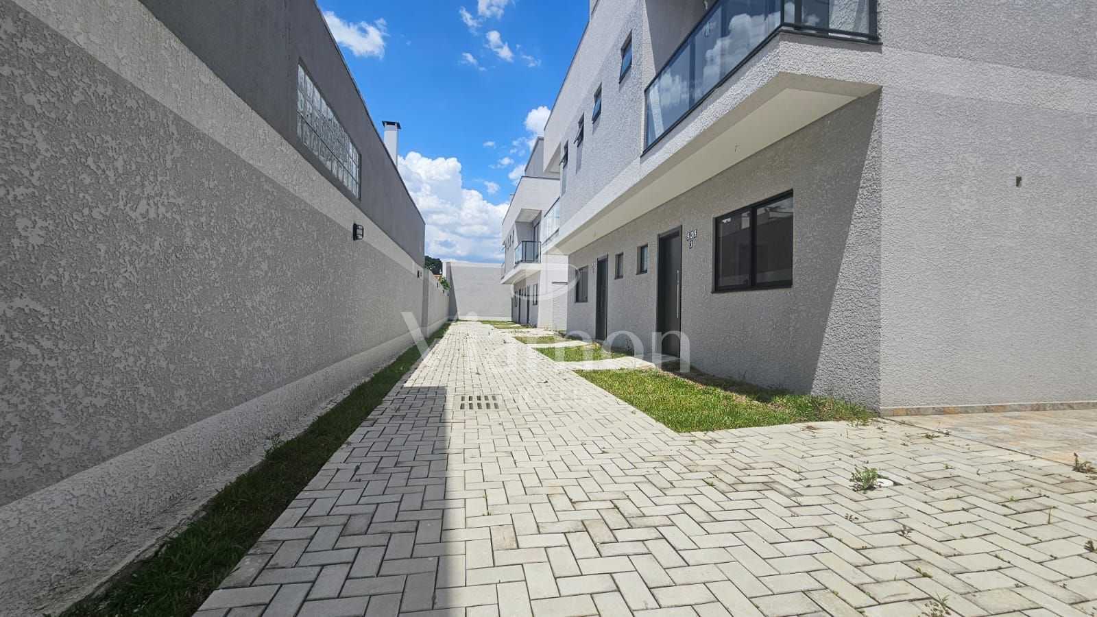Lindo sobrado novo com terraço e vista da Serra do Mar  Boqueirão