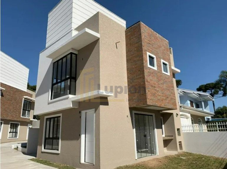 Sobrado Novo à Venda no Boa Vista  3 Quartos, Terraço e Jardim...