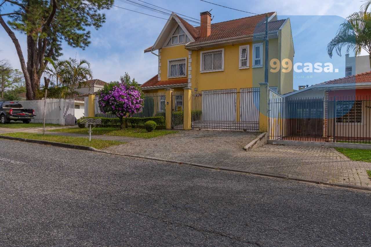 Sobrado Triplex à Venda no Vila Izabel, Curitiba, Espaço e Con...