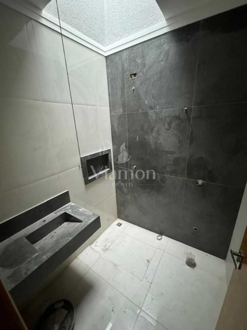 Casa com 3 Quartos à Venda no Parque Tarumã  Conforto, Localiz...