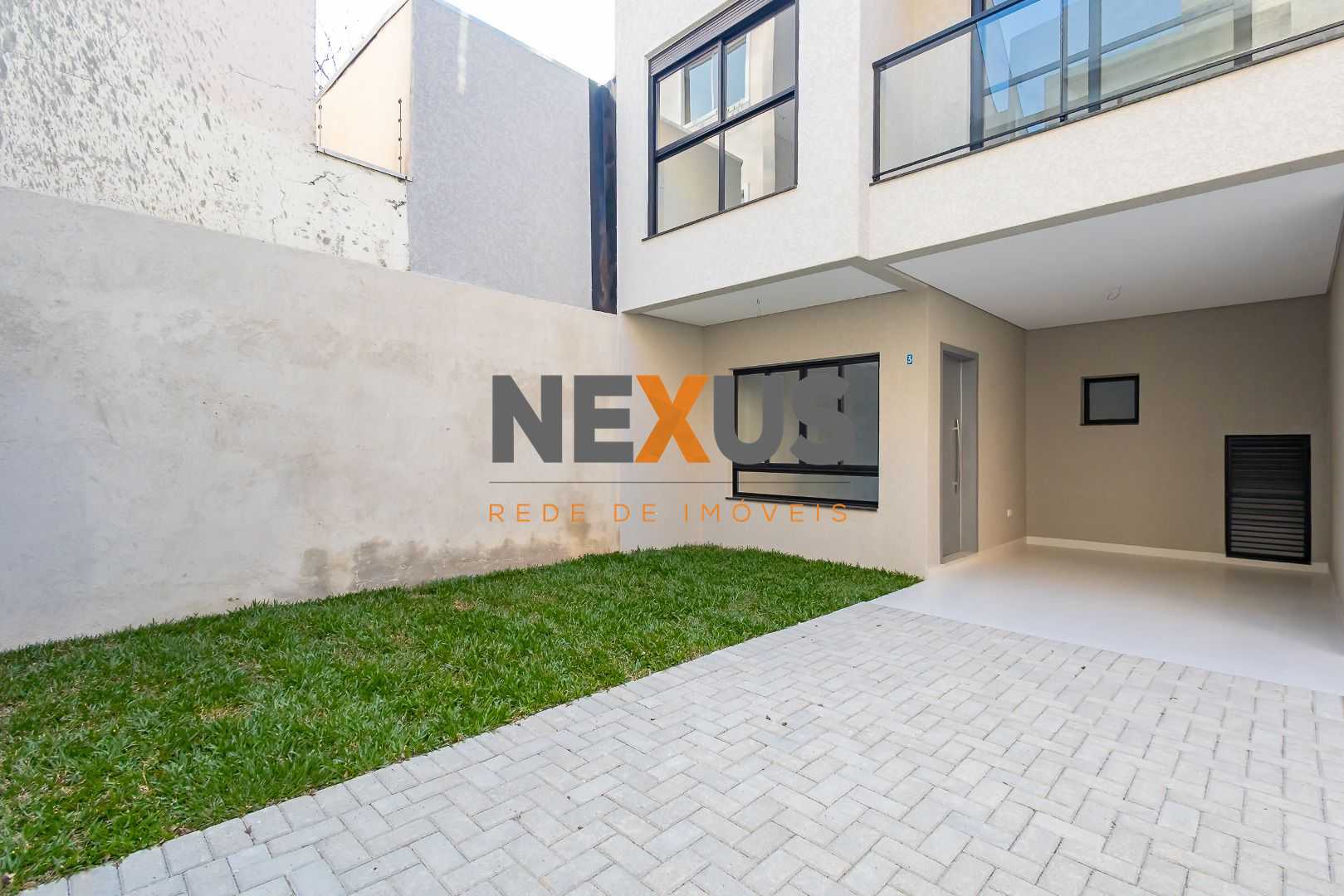 3 Unidades Residenciais Modernas com Terraço e Garagem em Loca...