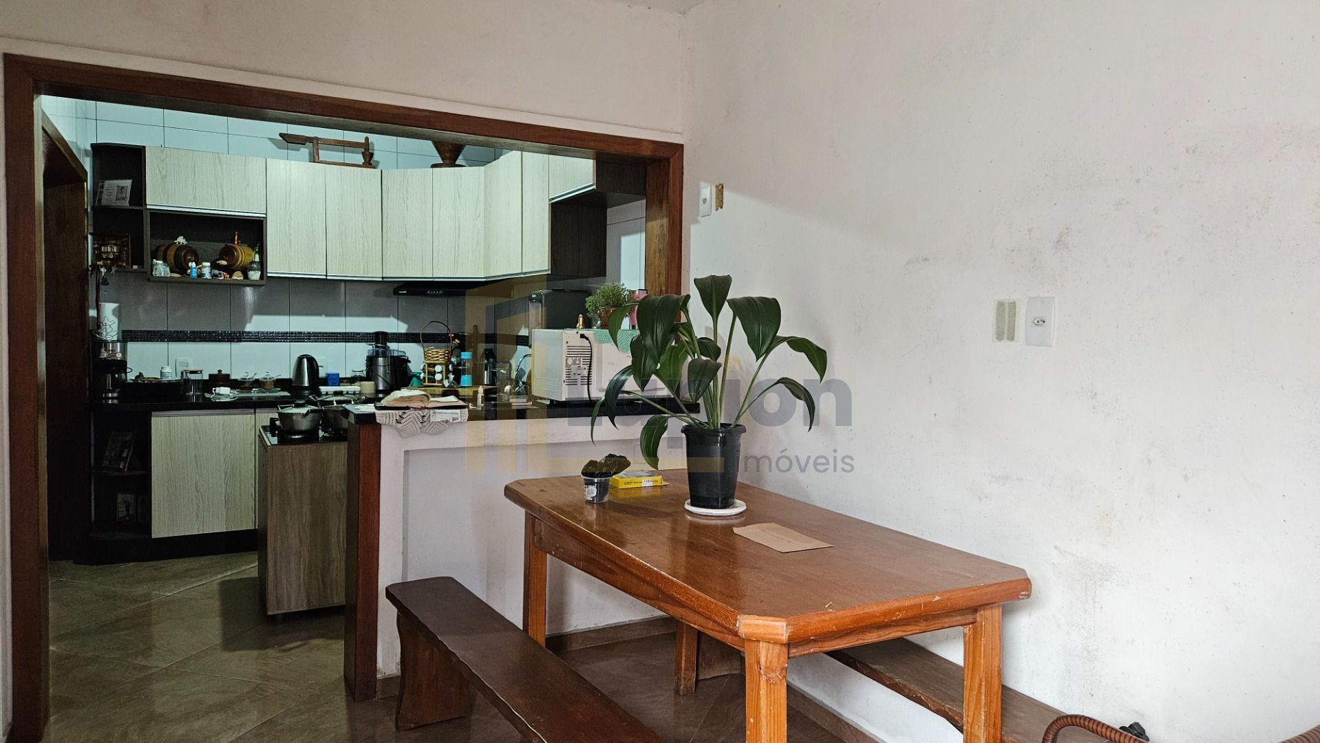 Sobrado Triplex 350m  com Terraço, Salão de Festas e Ótima Loc...