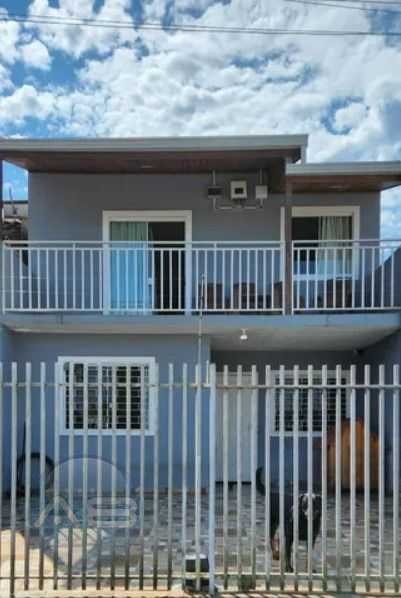 Sobrado em Piraquara  4 Quartos, Área Gourmet e 4 Vagas