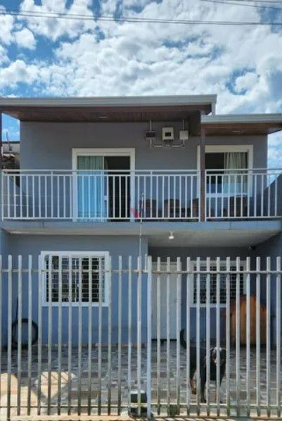 Sobrado em Piraquara  4 Quartos, Área Gourmet e 4 Vagas