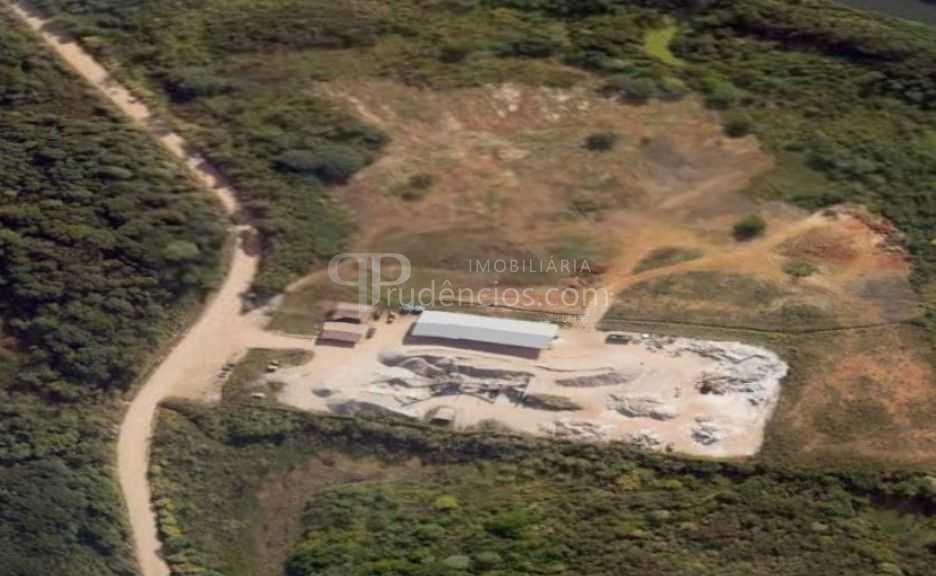 Oportunidade de Terreno Industrial de 10.000 m  na Cidade Indu...