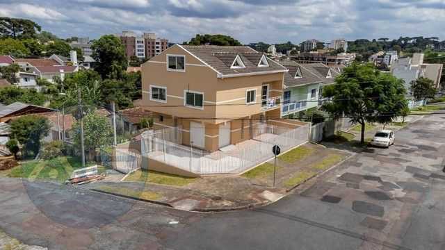 Sobrado com 3 Quartos, Loja no T?rreo e Garagem para 5 Carros ...