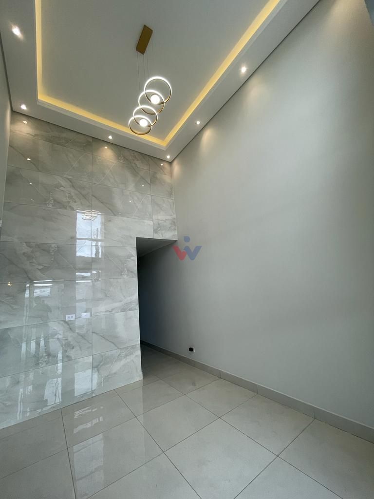 Casa Moderna com 3 Quartos, Suíte e Pé Direito Duplo no Jardim...