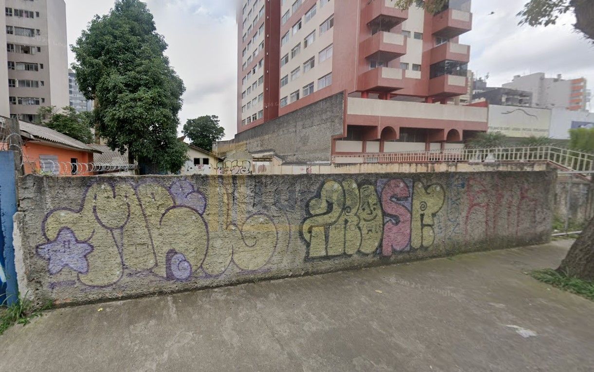 Terreno Privilegiado no Bacacheri  Zoneamento ZR4 e Vista Pano...