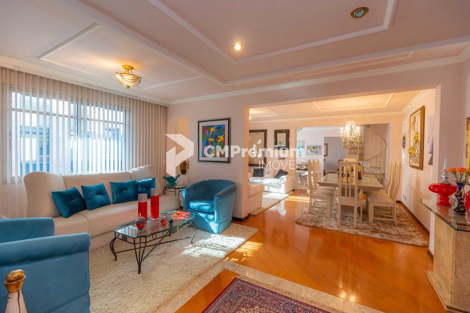 Cobertura Clássica com Piscina e Vista Privilegiada no Bigorri...