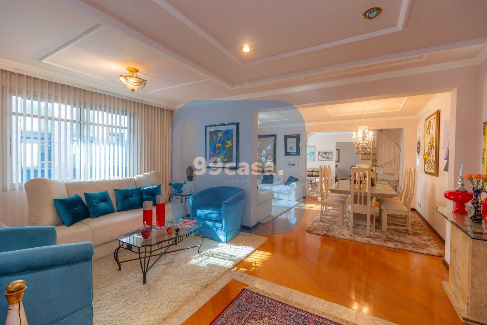 Cobertura Clássica com Piscina e Vista Privilegiada no Bigorri...