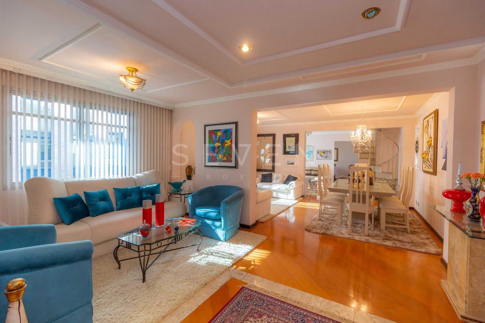 Cobertura Clássica com Piscina e Vista Privilegiada no Bigorri...