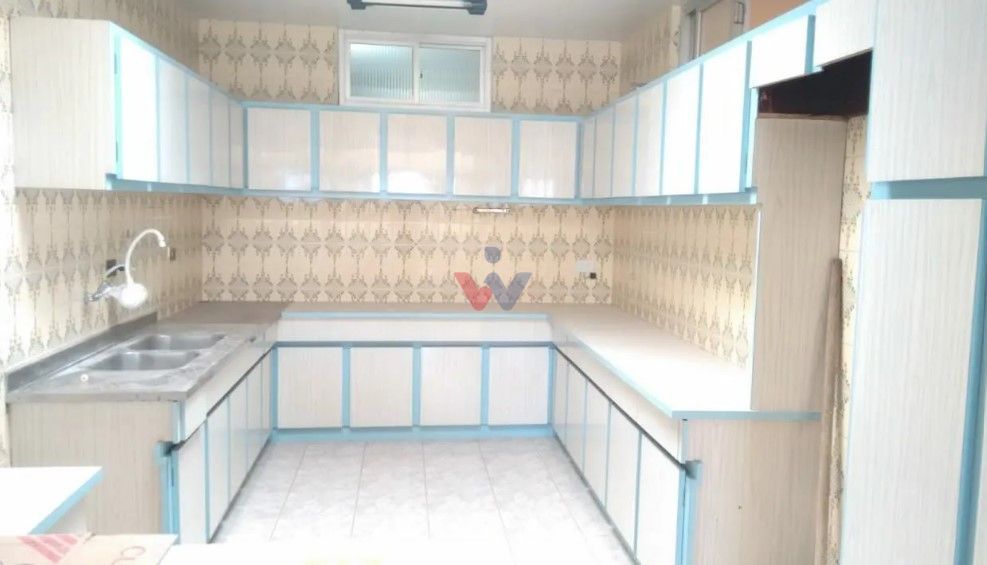 Barracão à Venda no Boqueirão  600m  de Espaço e Localização E...