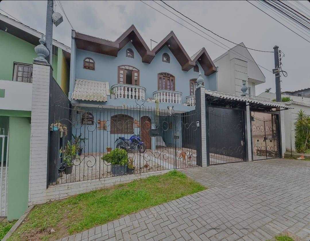 Sobrado à venda no Orleans, CURITIBA - PR