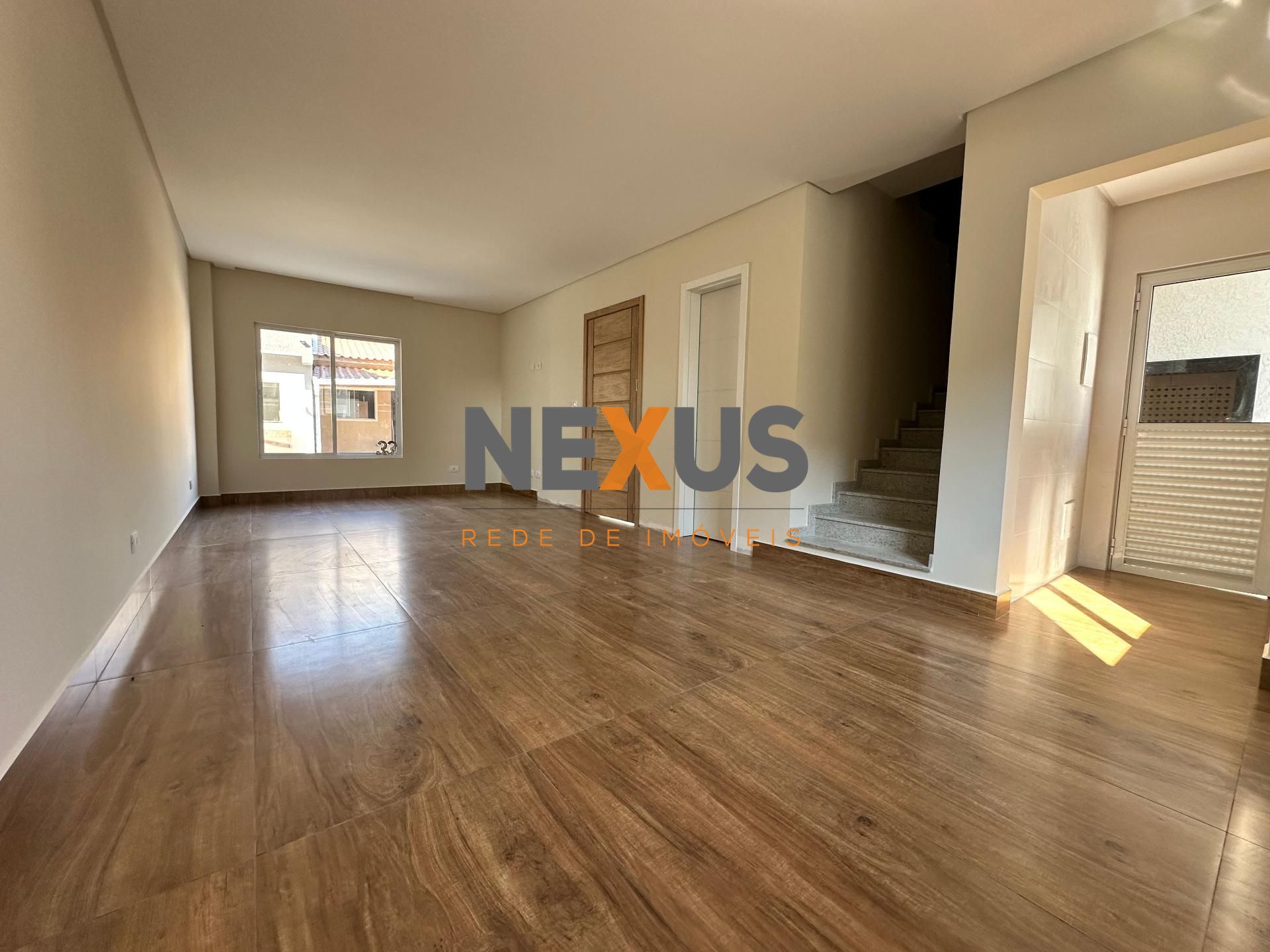 Sobrado novo à venda em condomínio no São Braz Curitiba, 3 qua...