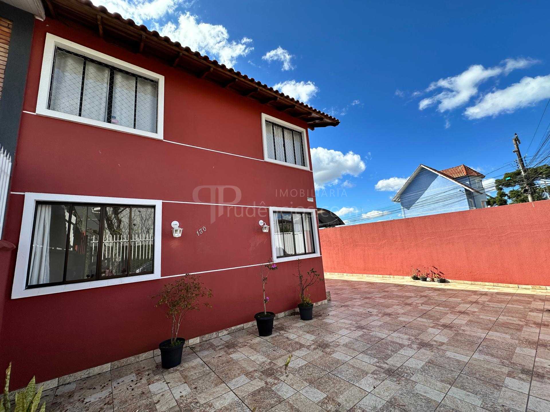 Sobrado à venda, Rua Juruaçu,130  Bairro São Braz - Curitiba- Pr