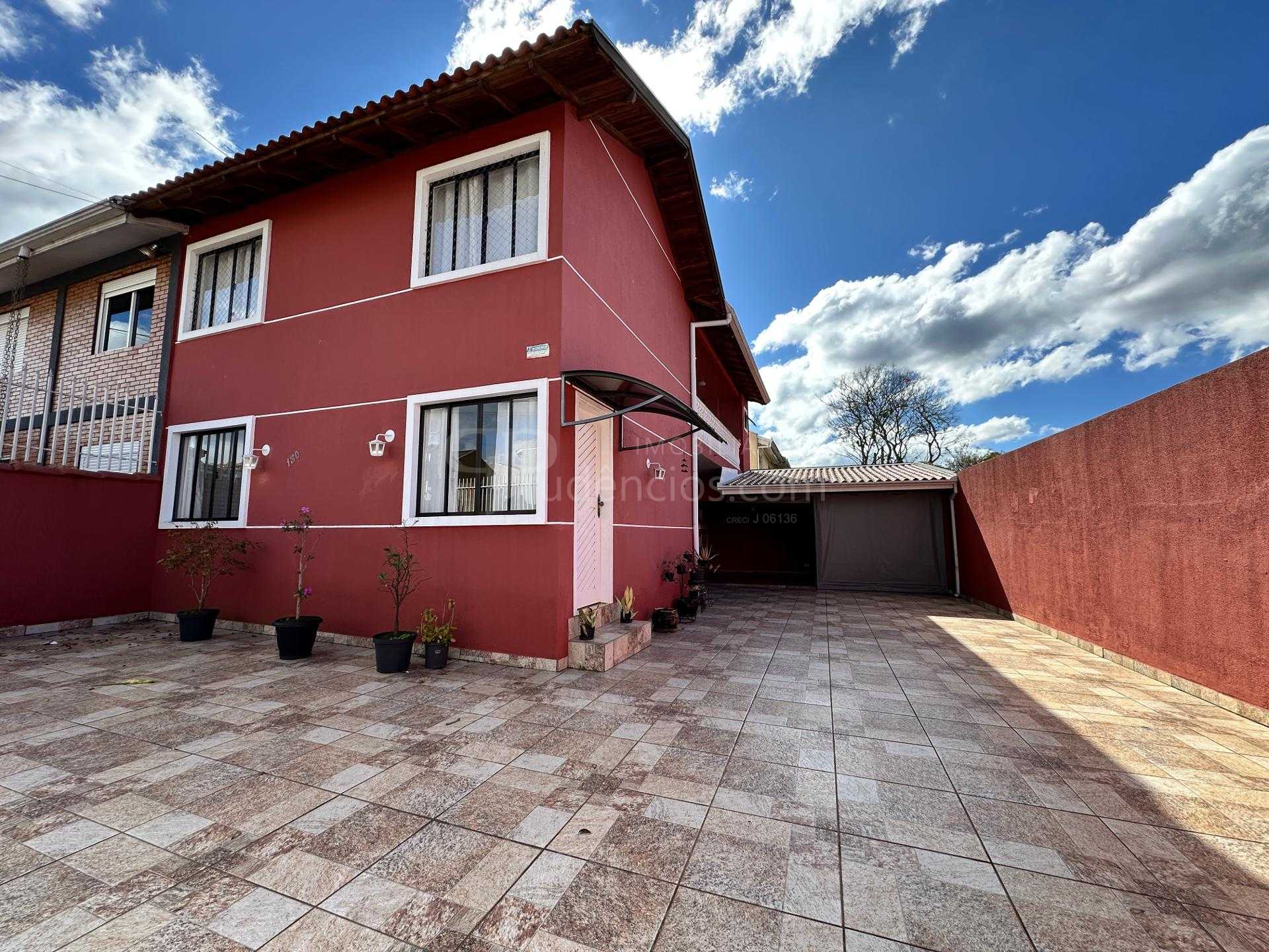 Sobrado à venda, Rua Juruaçu,130  Bairro São Braz - Curitiba- Pr