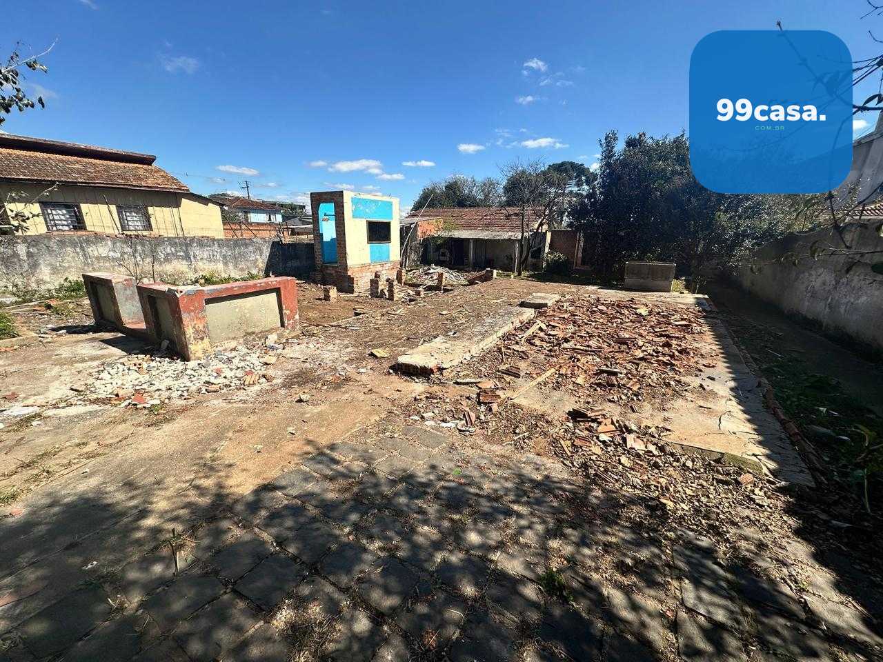 Apartamento Duplex Mobiliado em Matinhos com 3 Quartos, Churra...